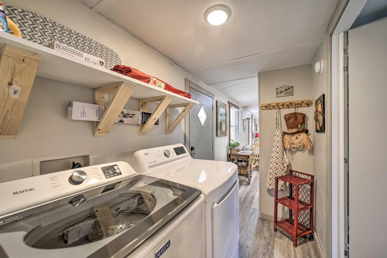 Smoky Mountain Vacation Rental With Hot Tub And Kayaks Whittier Zewnętrze zdjęcie