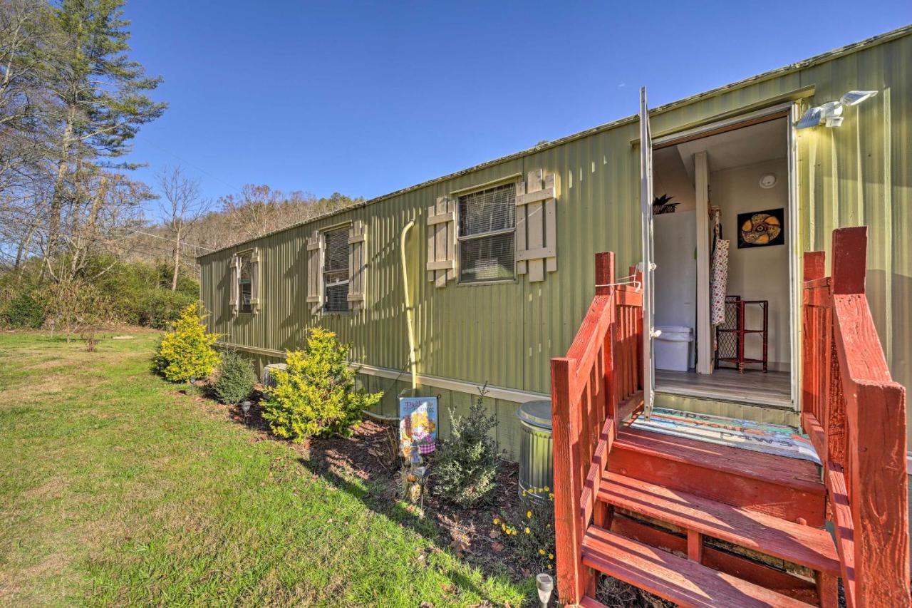 Smoky Mountain Vacation Rental With Hot Tub And Kayaks Whittier Zewnętrze zdjęcie